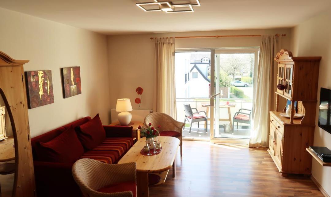 Wohnung 9 Meer-Ruhe Im Haus Stranddistel Komfortable Ferienwohnung Im 1 Og Fuer 4 Personen In Zingst Bagian luar foto