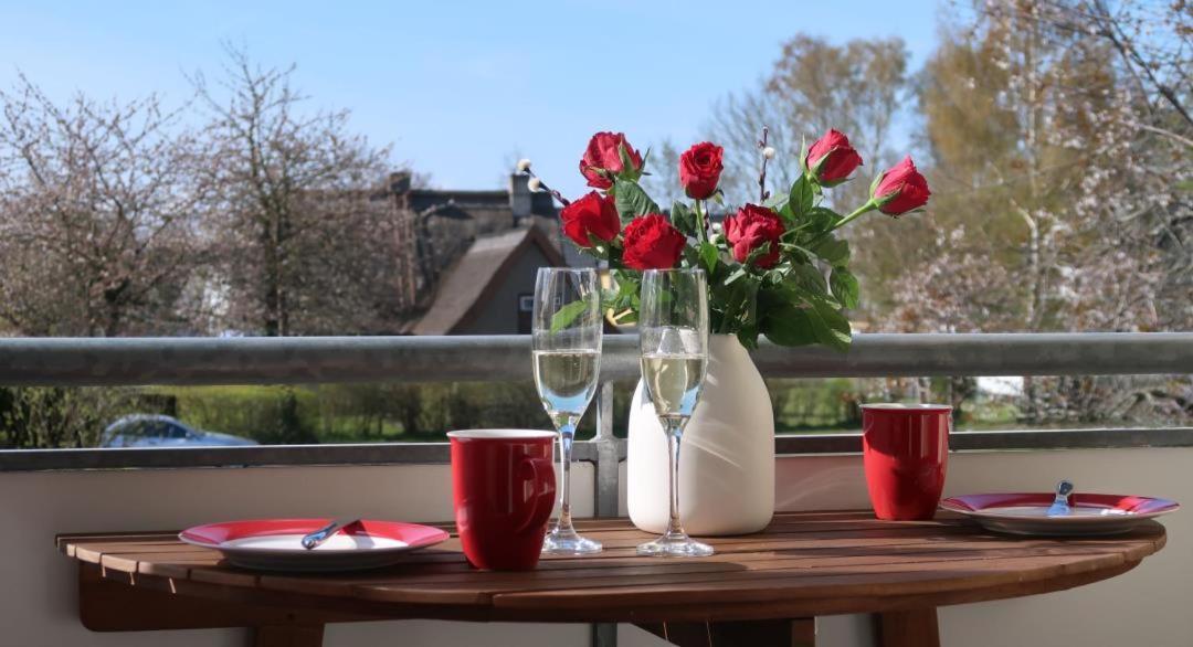 Wohnung 9 Meer-Ruhe Im Haus Stranddistel Komfortable Ferienwohnung Im 1 Og Fuer 4 Personen In Zingst Bagian luar foto